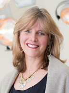 Photo of Dr. Laura Esserman