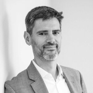 Headshot of Dr. Miguel Hernán